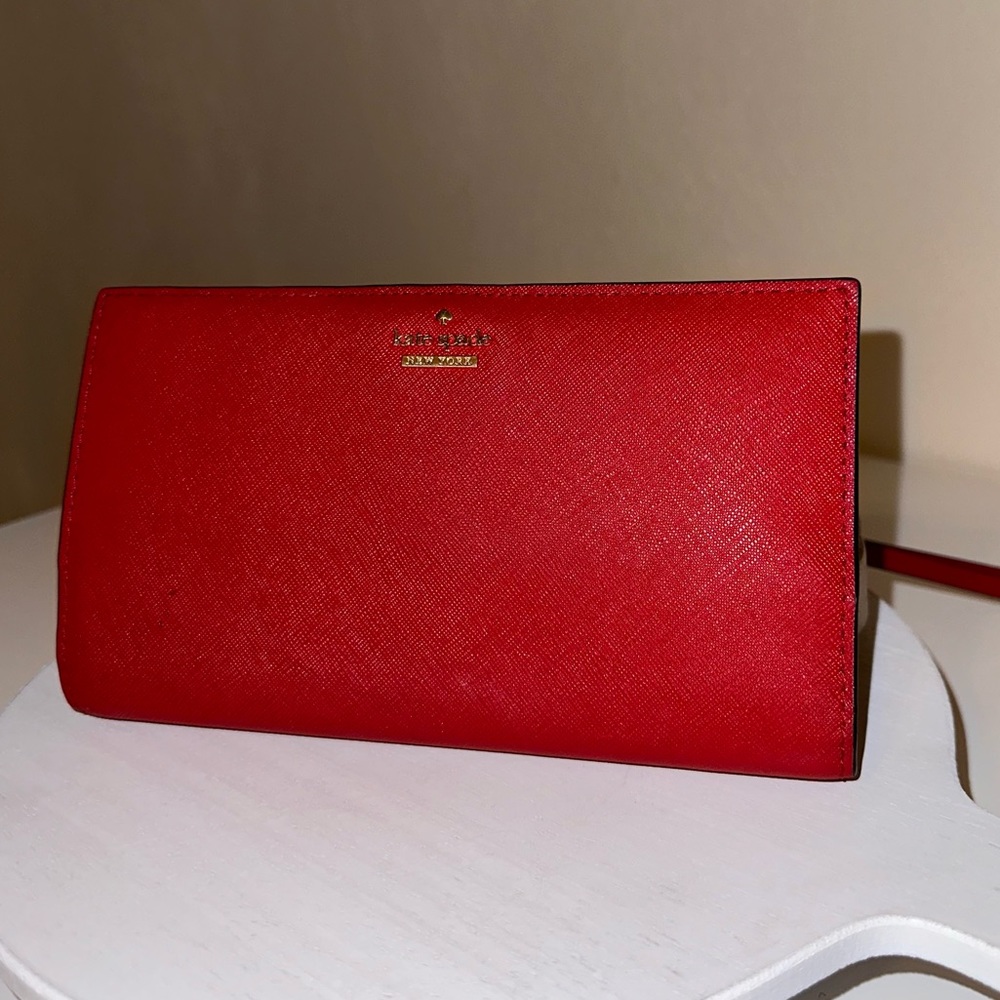 Kate Spade wallet wristlet